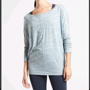 Athleta Essence Flow Top